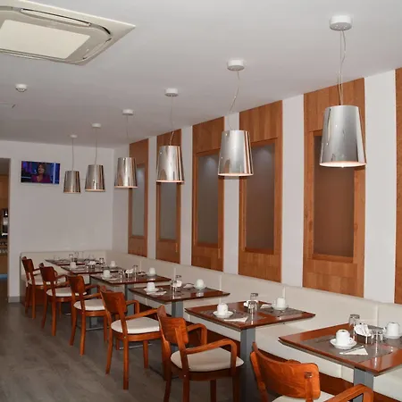Hotel Mena Plaza