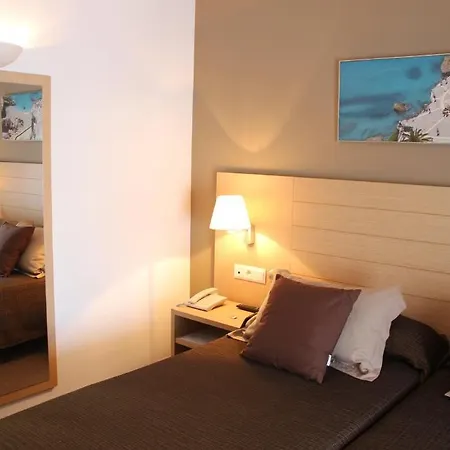 Hotel Mena Plaza 3*