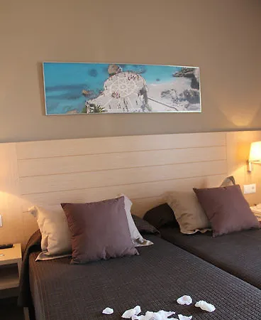 Mena Plaza Hotel 3*