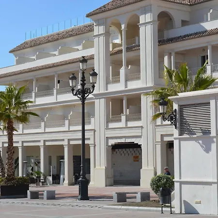 Hotel Mena Plaza 3*