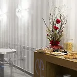 酒店 梅纳广场酒店 3*