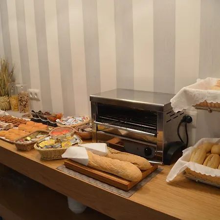 Hotel Mena Plaza 3*